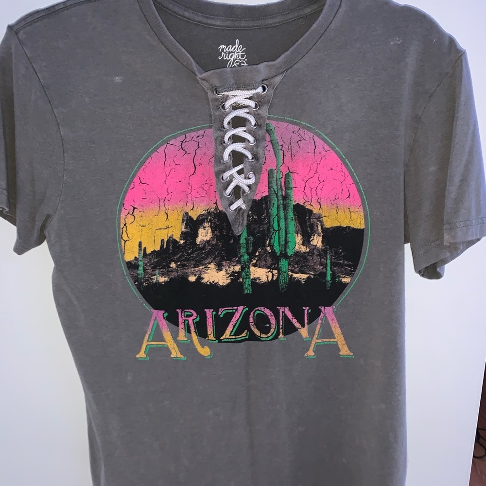 grey lace up arizona graphic tee